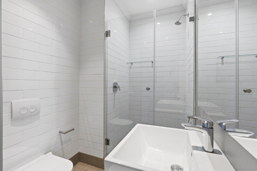 2 Bedroom Property for Sale in Green Point Western Cape
